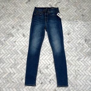 Gap High Rise True Skinny